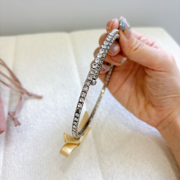 95% NEW MIUMIU CHOKER NECKLACE - Picture 3 of 8